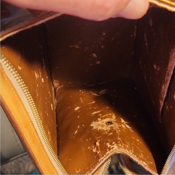 Louis Vuitton Bronze Vernis Forsyth Handbag - Picture 10 of 16